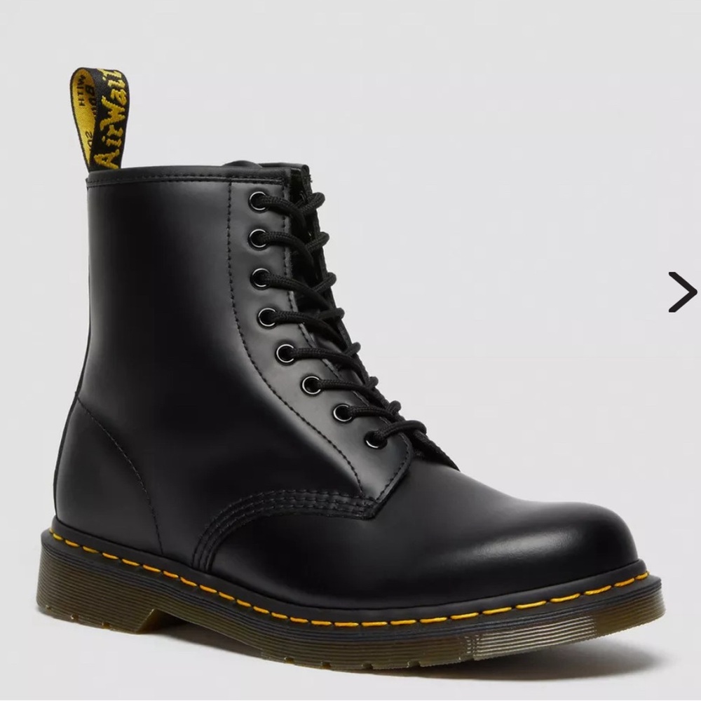 DR. Martens